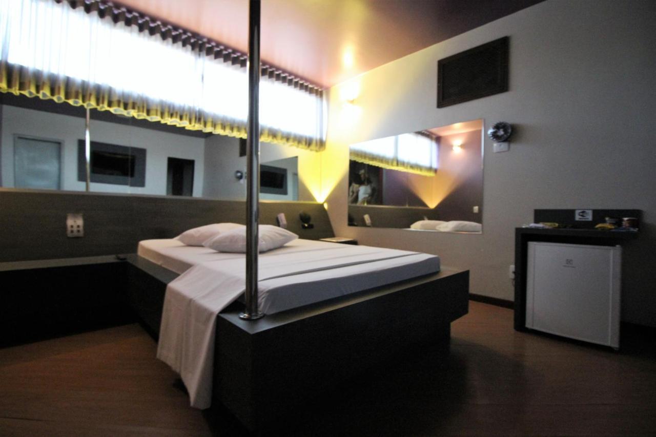 Status Motel 벨루오리존치 외부 사진