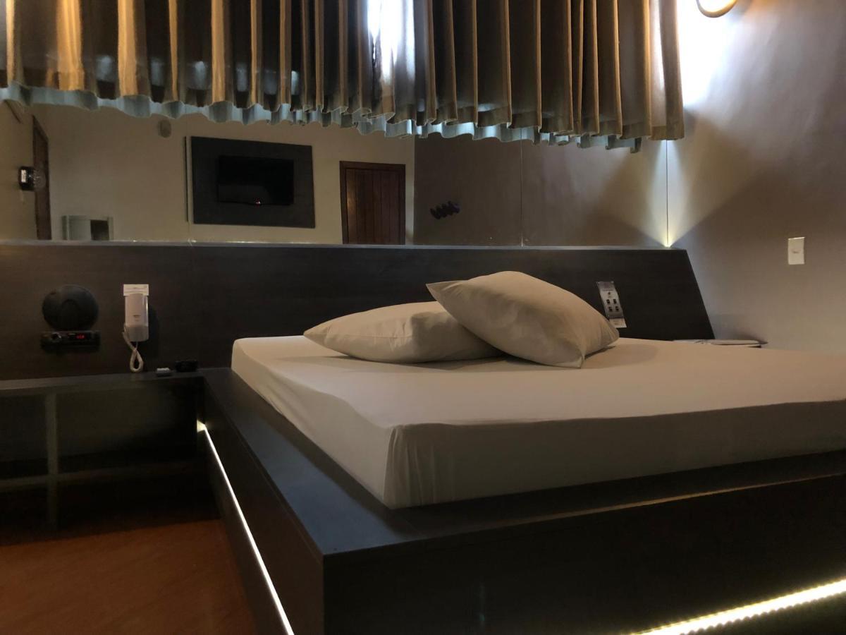Status Motel 벨루오리존치 외부 사진