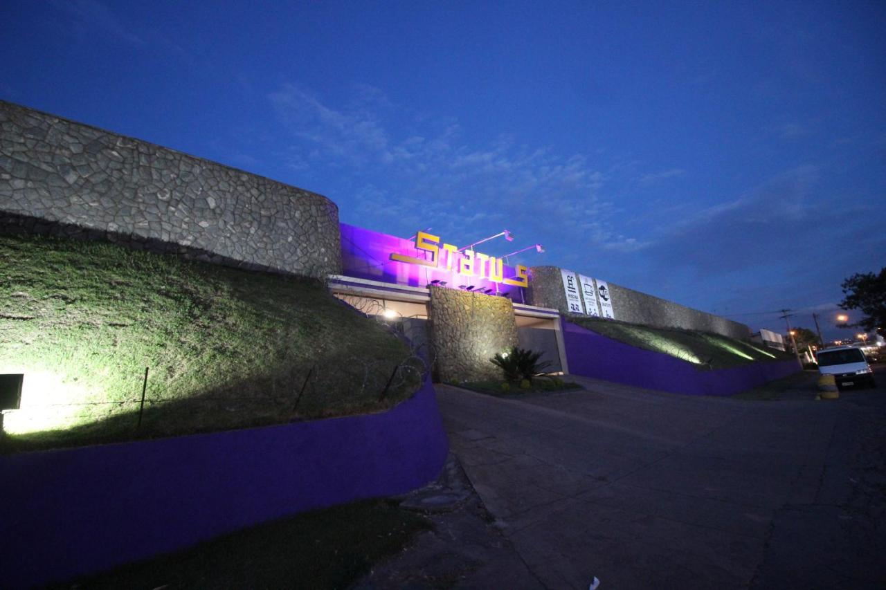 Status Motel 벨루오리존치 외부 사진